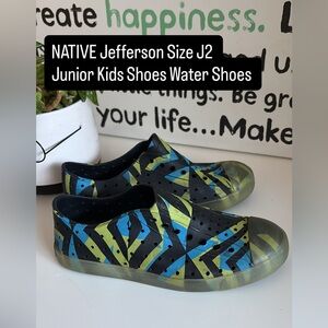 Native Jefferson Kids Water Shoes - Black and Yellow